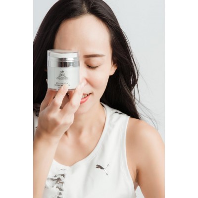Summer White Hyaluronic Treatment Gel 50gm